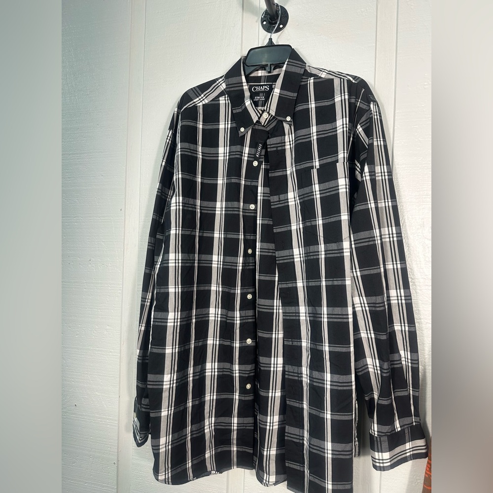 Chaps Black and White Mens Button Down Size XLT EUC